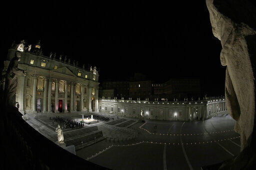 APTOPIX Virus Outbreak Vatican Good Friday